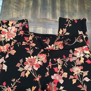 Floral Patterned Black Soft Surroundings Large Beautiful Pants Stretch